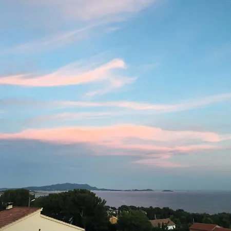 T2 Sea View Exceptional Bandol