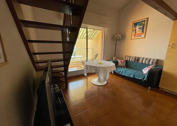 T2 Sea View Exceptional Apartment Bandol