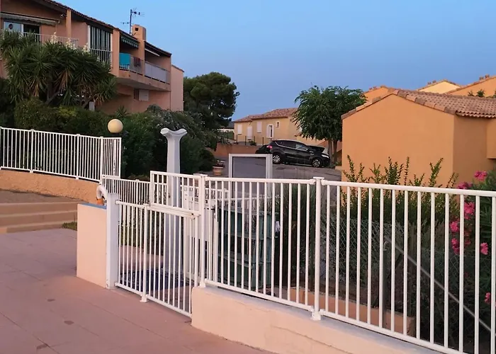 T2 Sea View Exceptional Apartment Bandol
