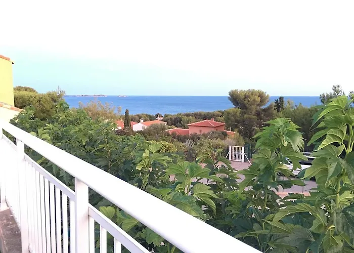 T2 Sea View Exceptional Bandol
